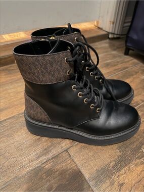Michael Kors Black Leather Lace-Up Ankle Boots with Brown Monogram Trim
